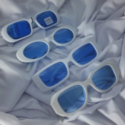 Lentes De Sol Armazon Resina Color Blancos con Lente Azul (Se envia al azar)