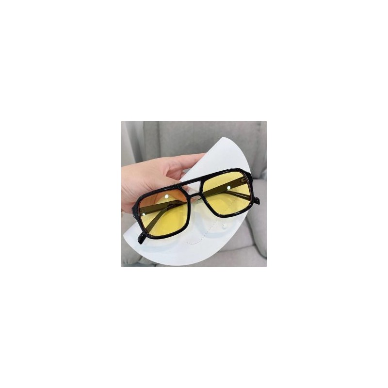 Lentes de Sol Dama con Proteccion V Modelo: Geometrico Poligono