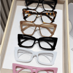 Lentes/Gafas Transparentes con Armazon Cuadrado de Varios Colores Disponibles