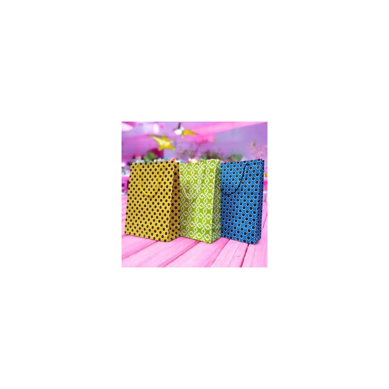 Bolsa de Regalo Plastificado Diseños Sanrio 24x18x7cm