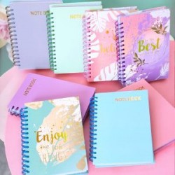 Libreta Tamaño Frances con 60 Hojas de Raya y 9 Blocs de Notas Adhesivas Diseños Astrología Bicolor Cute