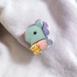 Pin Resina BT21