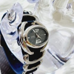 Reloj Unisex Futurista Analogo Correa Silicon Azul Marino