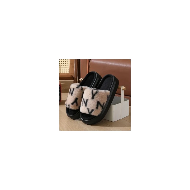 Sandalia Pantufla Peluche NY Color Nude con Negro